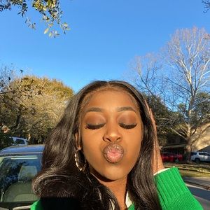 Meet your Posher, Ashalyn